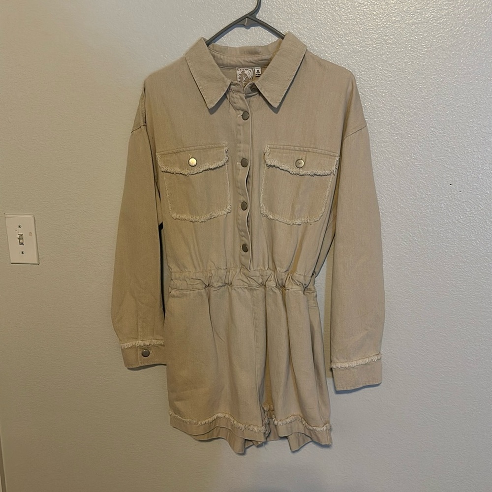 Sadie & Sage long sleeve Romper